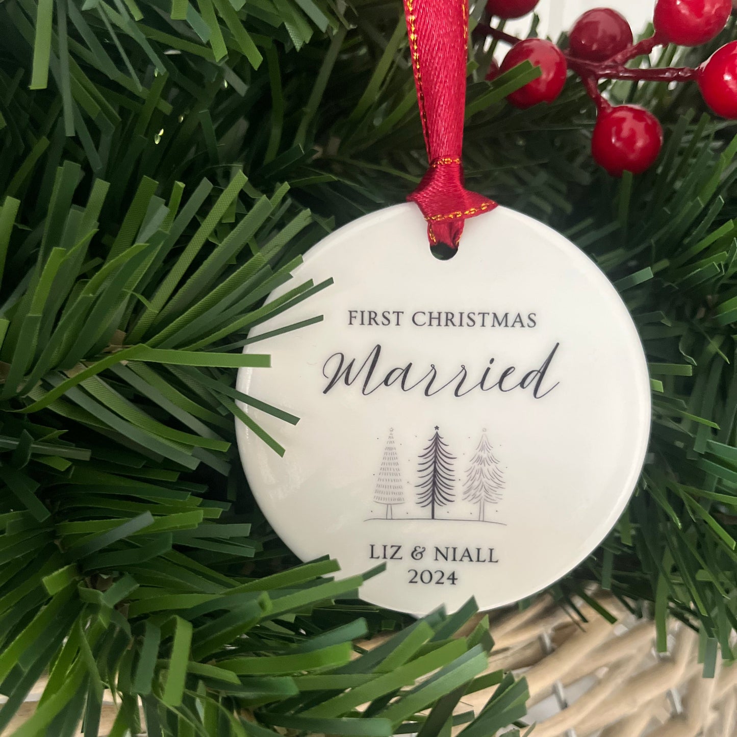 First Christmas Married/Mr & Mrs Bauble 2